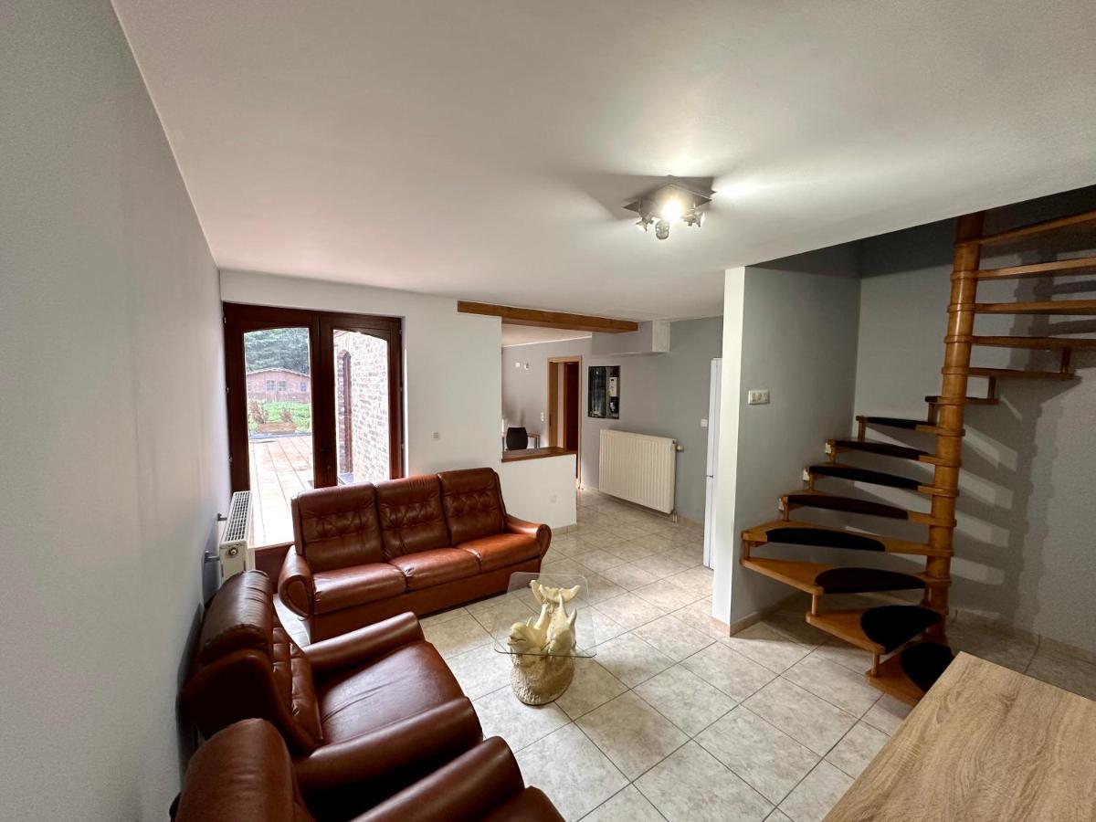 Chambre Et Sdd Privees Dans Une Maison Partagee Avec Des Residents Mons Exterior foto